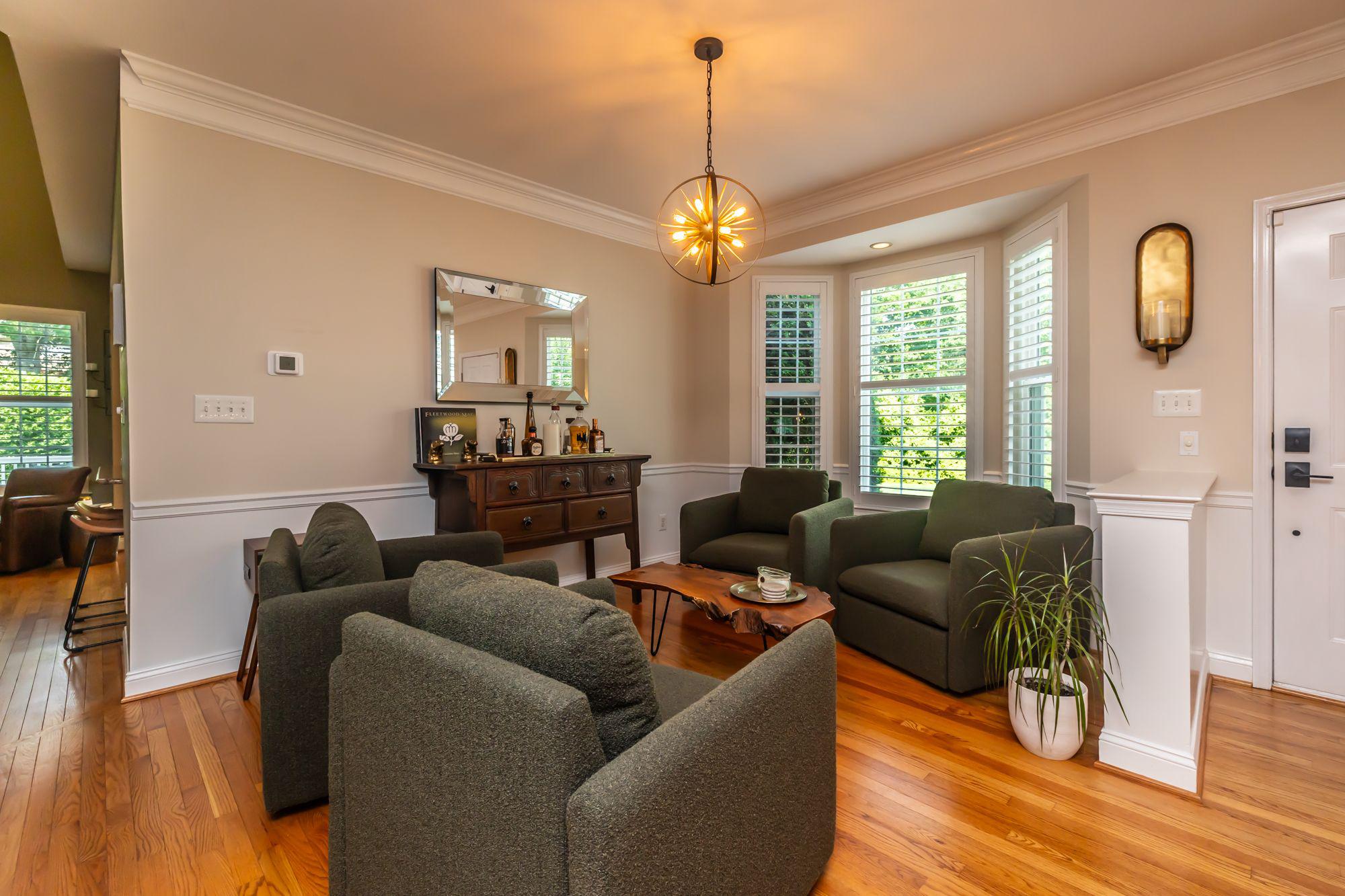 182 Portsmouth Cir Property Photo 8