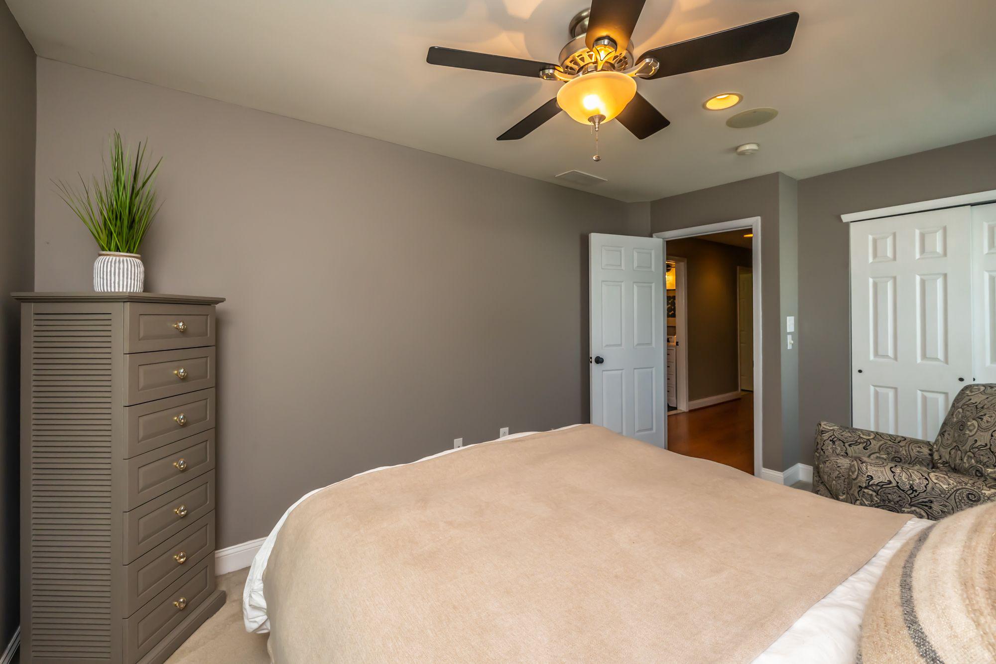 182 Portsmouth Cir Property Photo 35
