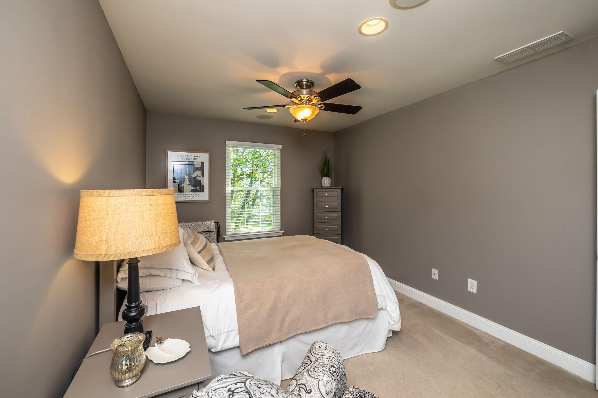 182 Portsmouth Cir Property Photo 36