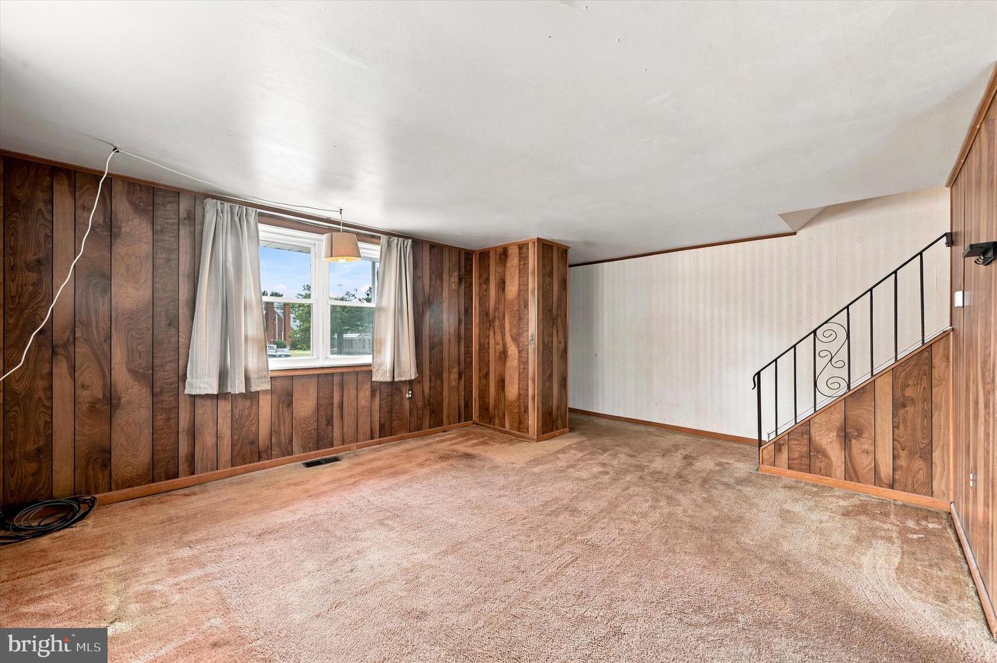 907 Hancock Street Property Photo 6