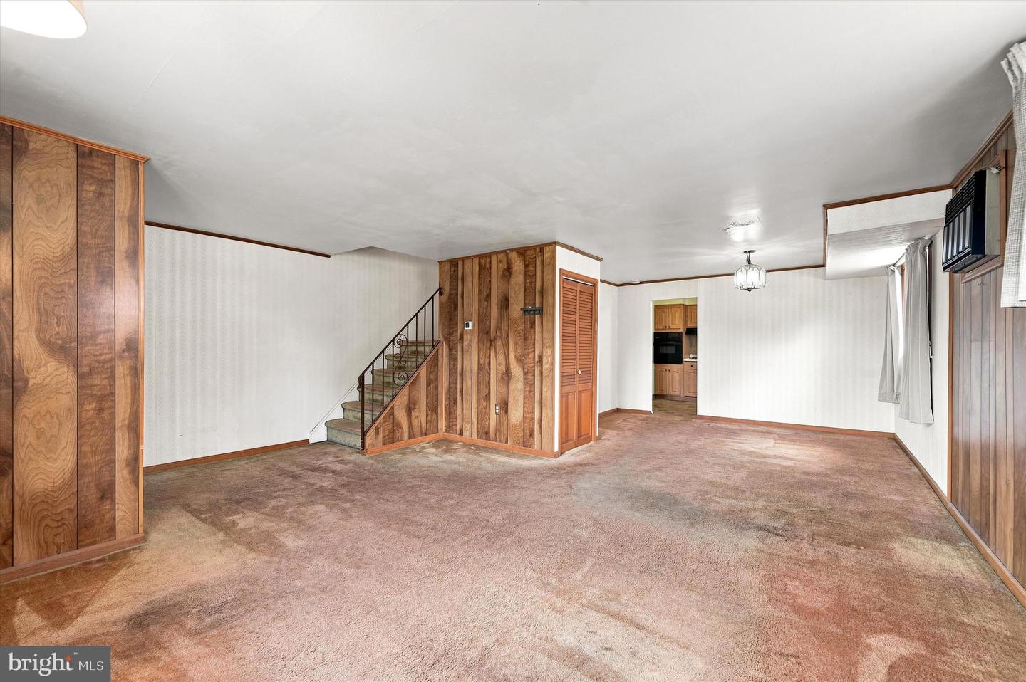 907 Hancock Street Property Photo 7