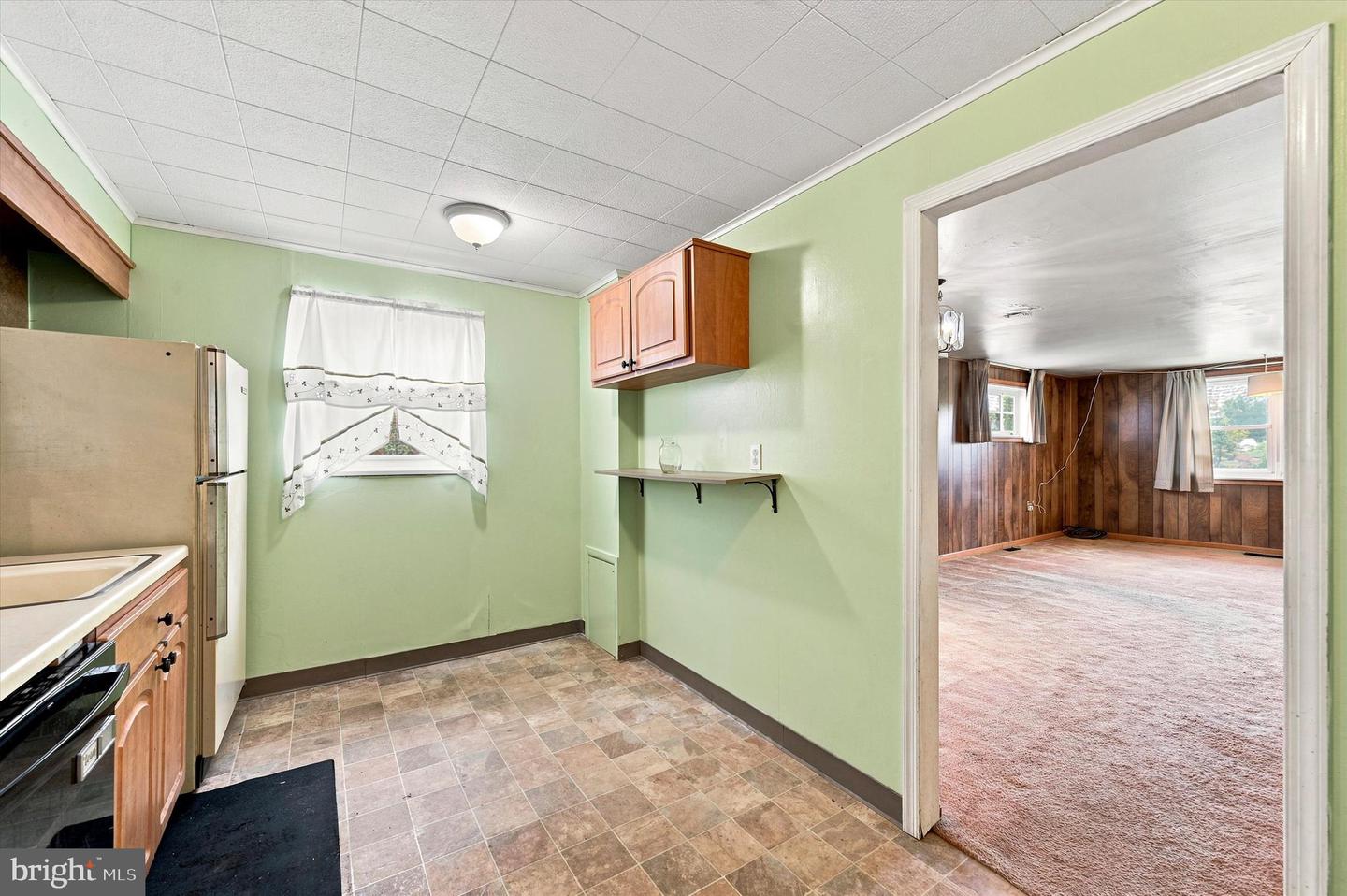 907 Hancock Street Property Photo 12