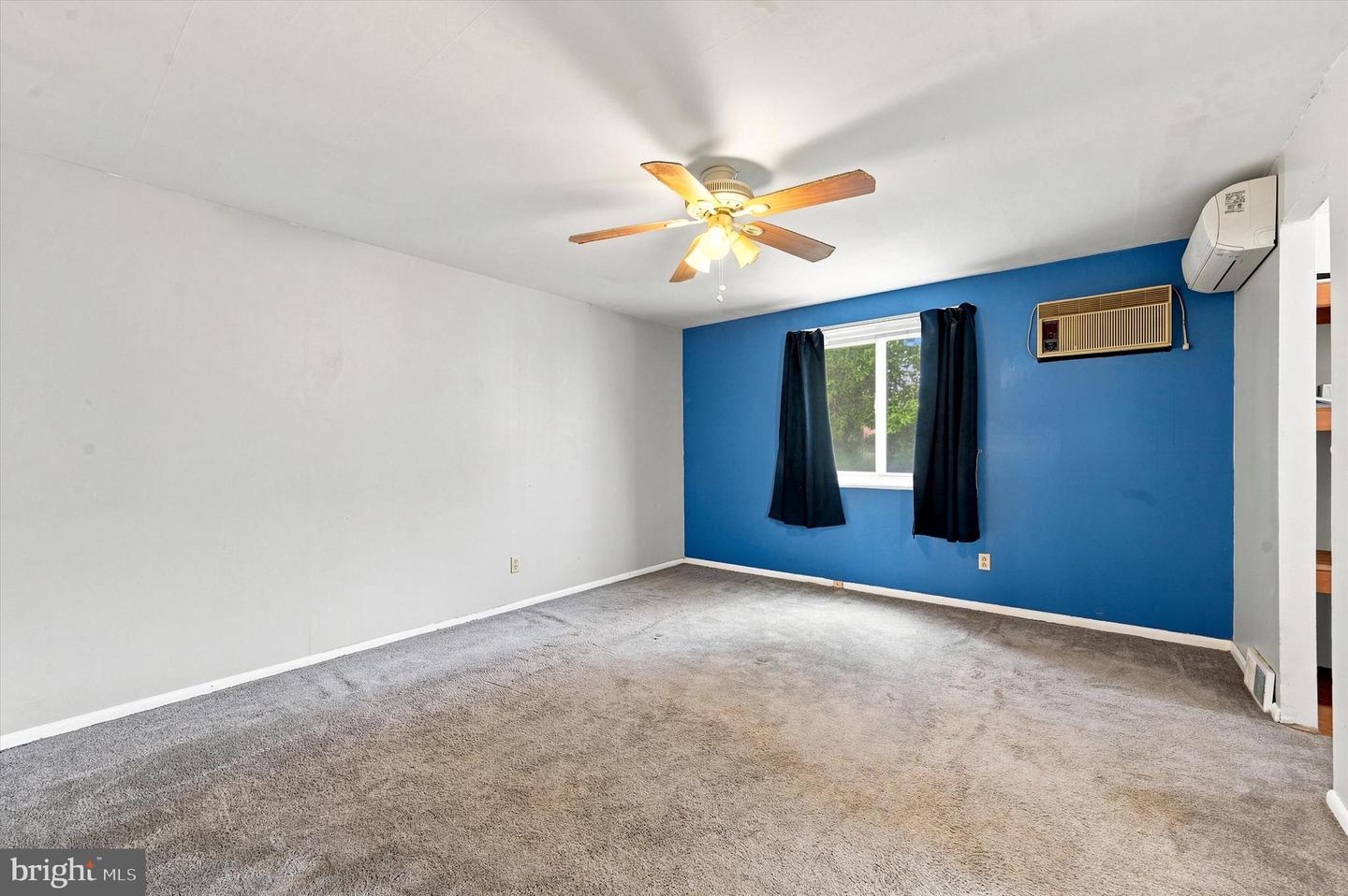 907 Hancock Street Property Photo 22