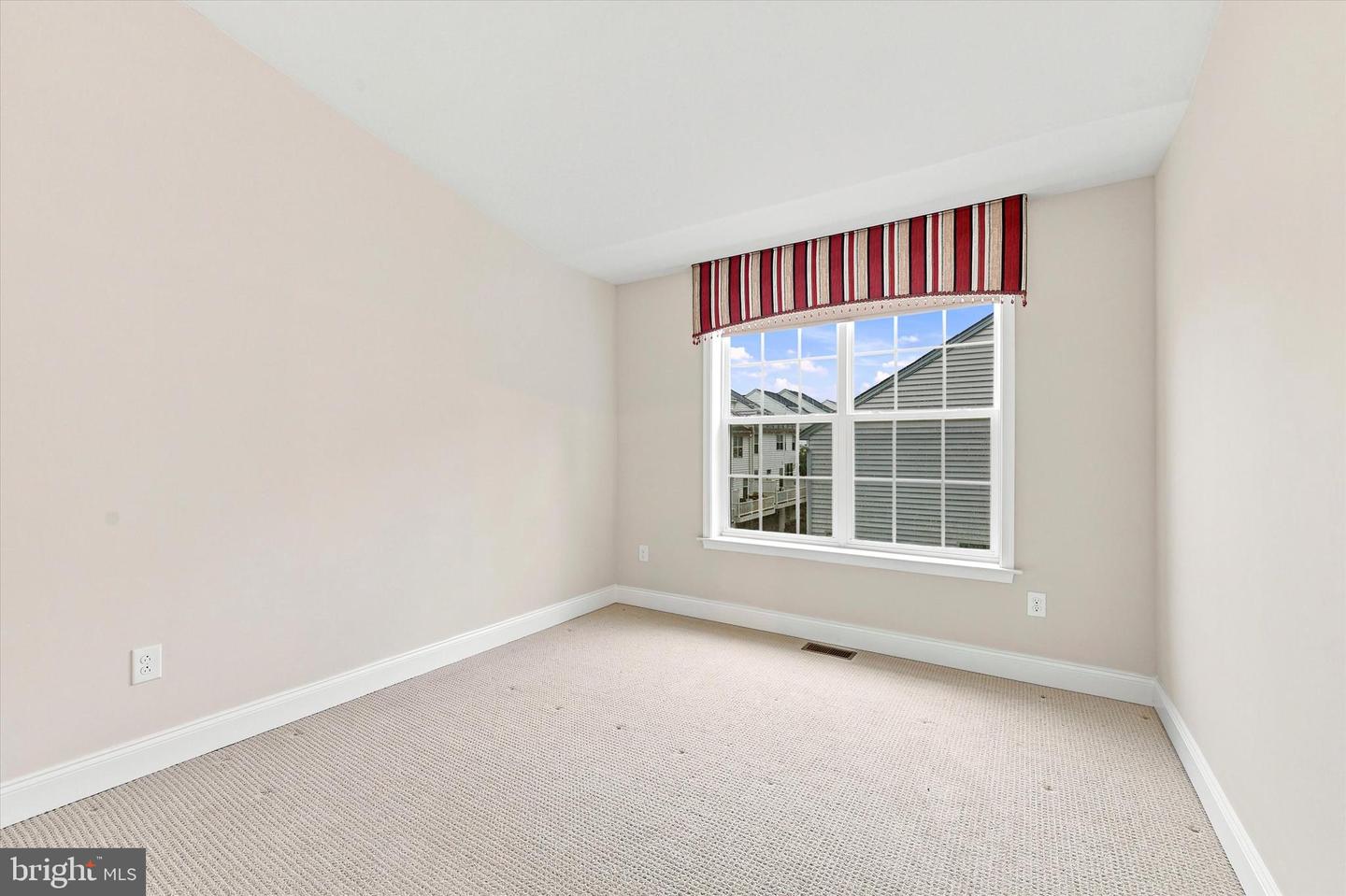 109 Eastwing Aly Property Photo 29