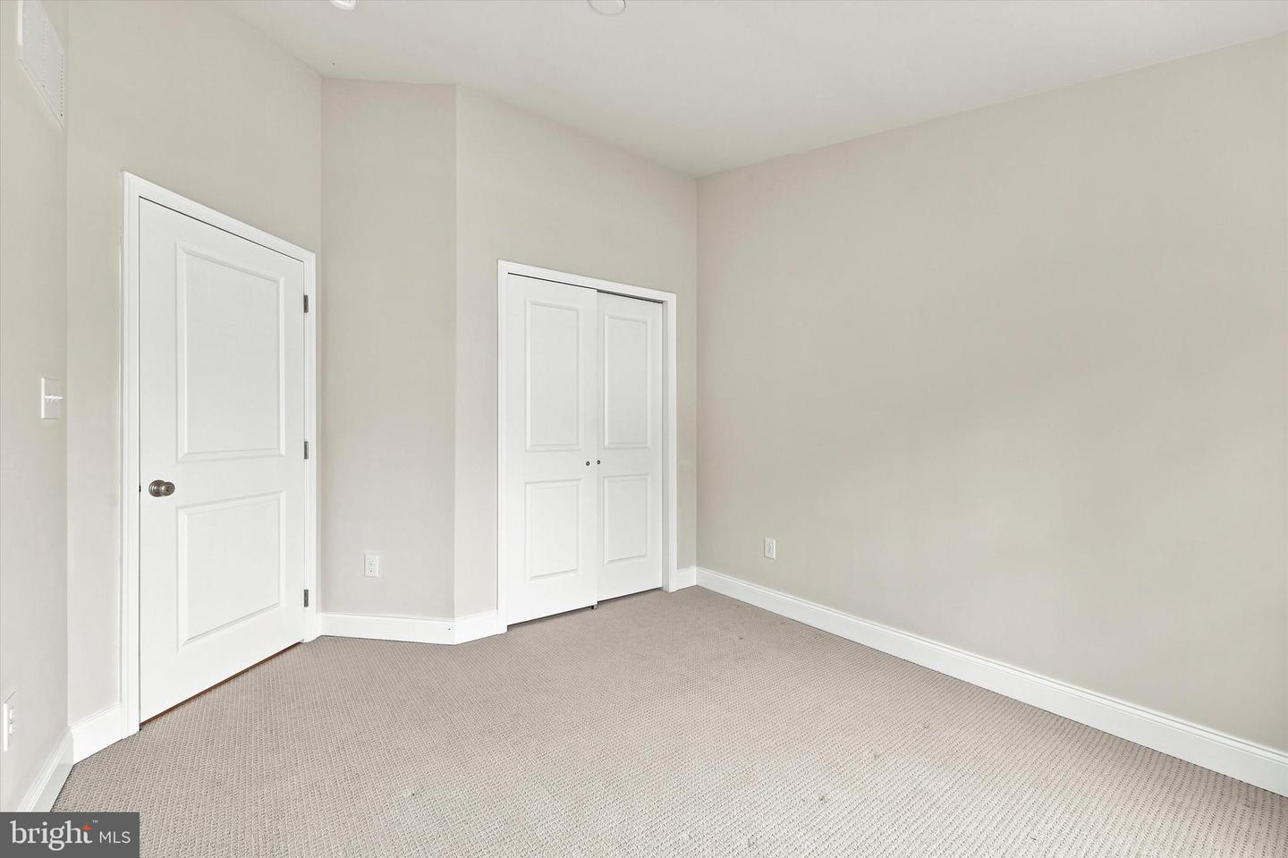 109 Eastwing Aly Property Photo 30