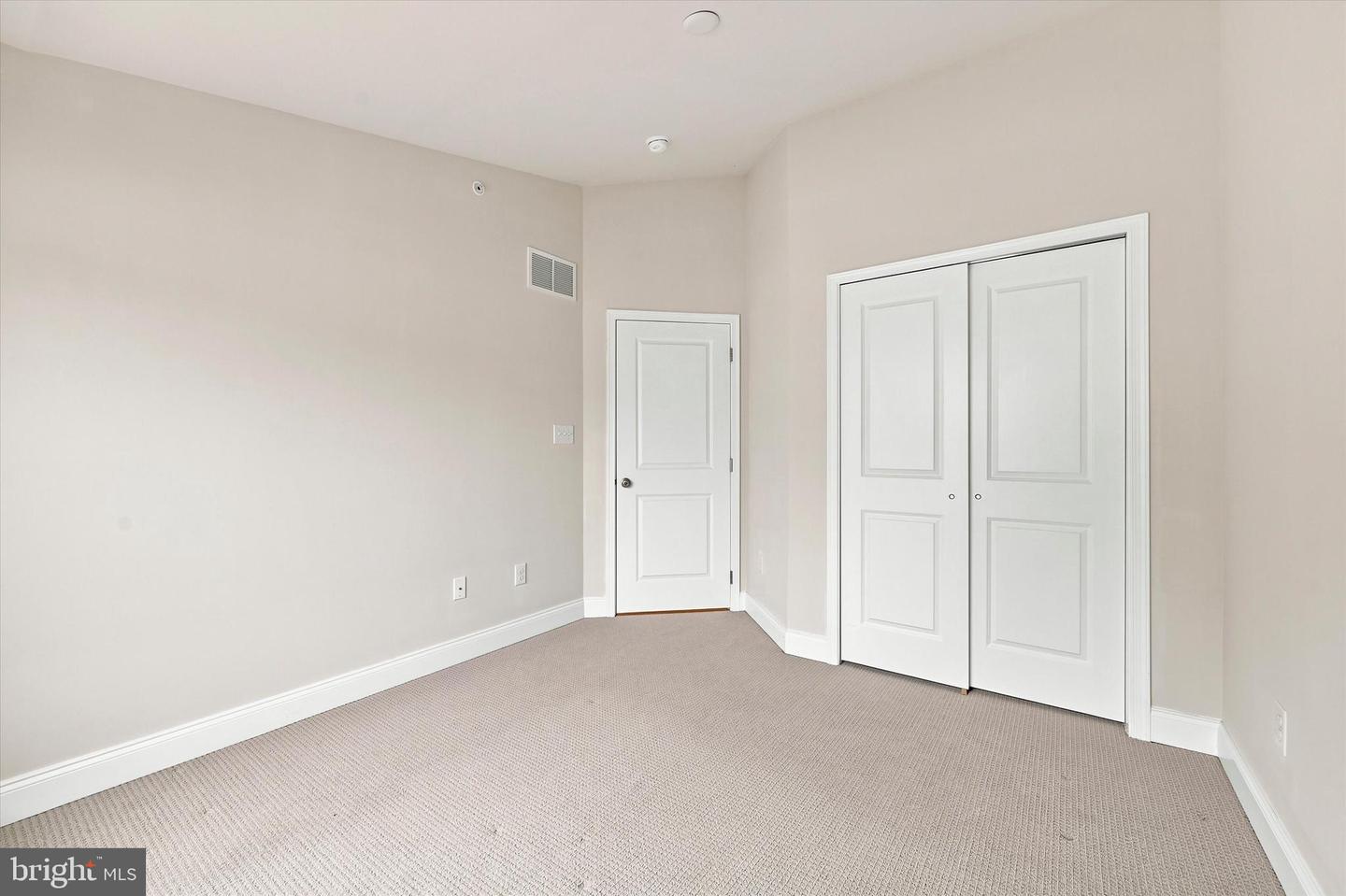 109 Eastwing Aly Property Photo 31