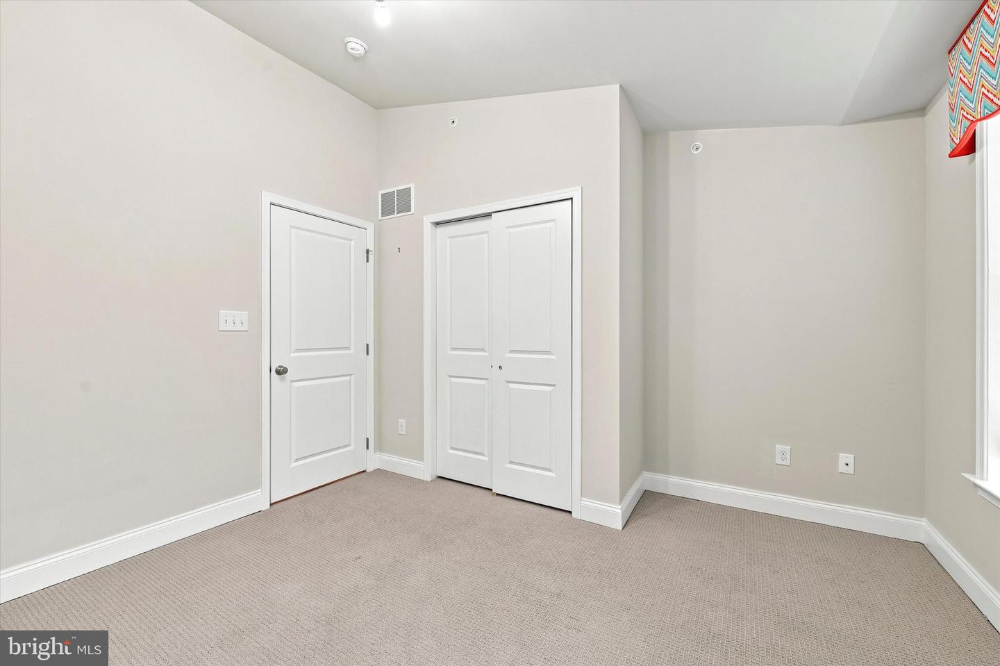 109 Eastwing Aly Property Photo 36