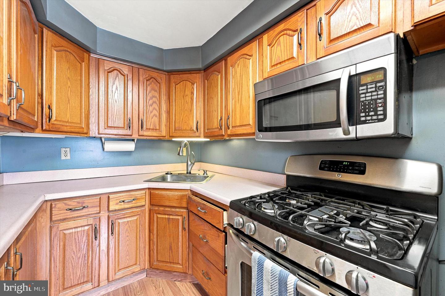 408 Rively Ave Property Photo 8
