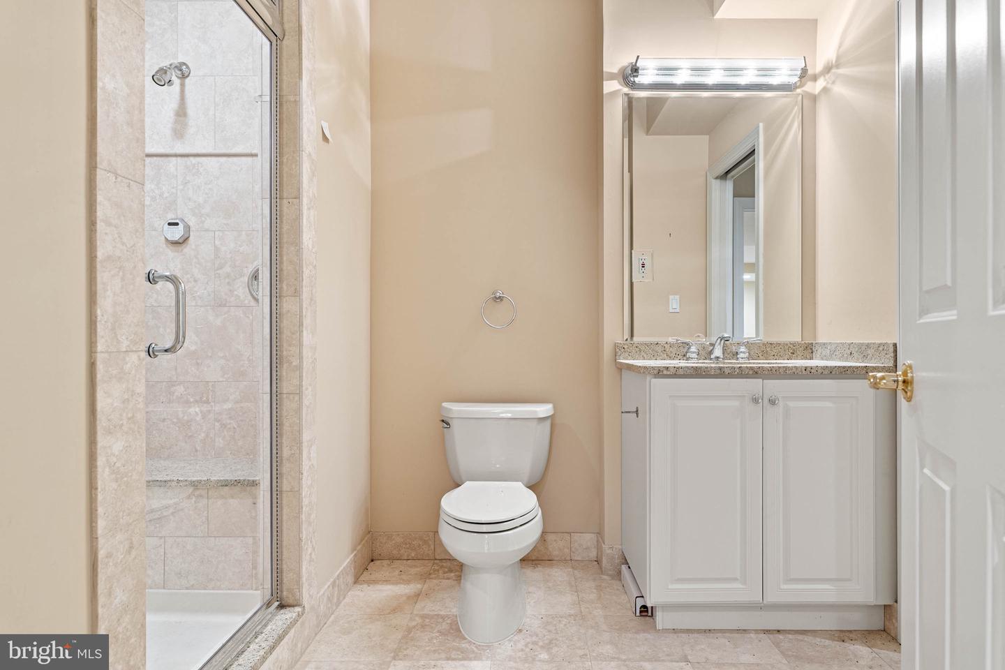 225 E Laurier Pl Property Photo 48