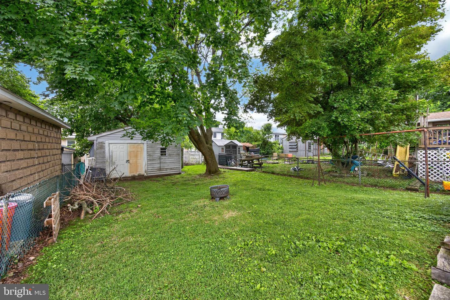 6 5th St Property Photo 8