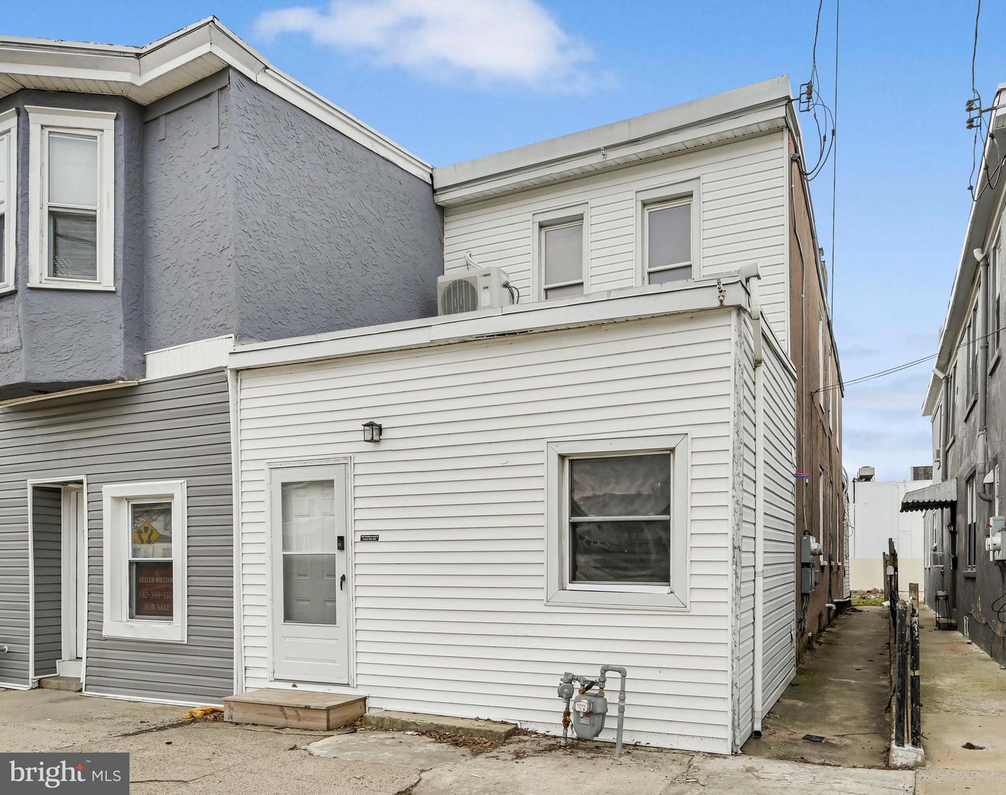 402 Market St Property Photo 1