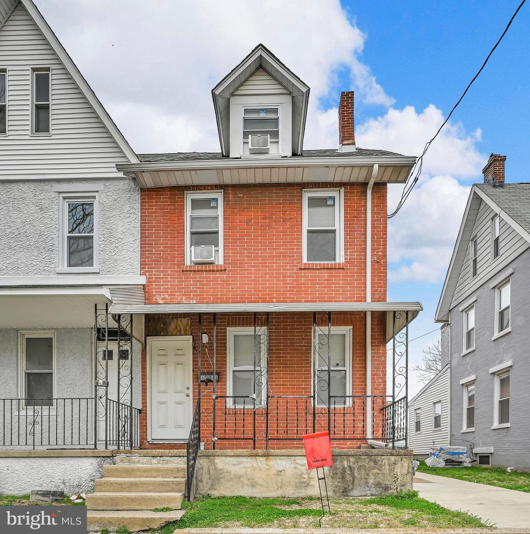 6 W 6TH ST