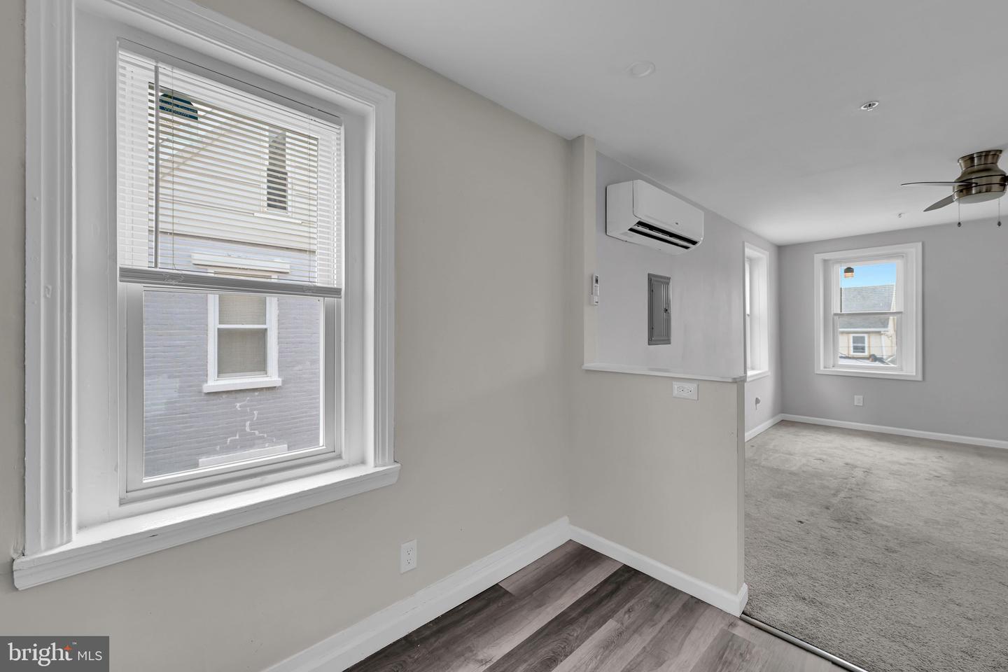 6 W 6th St Property Photo 13