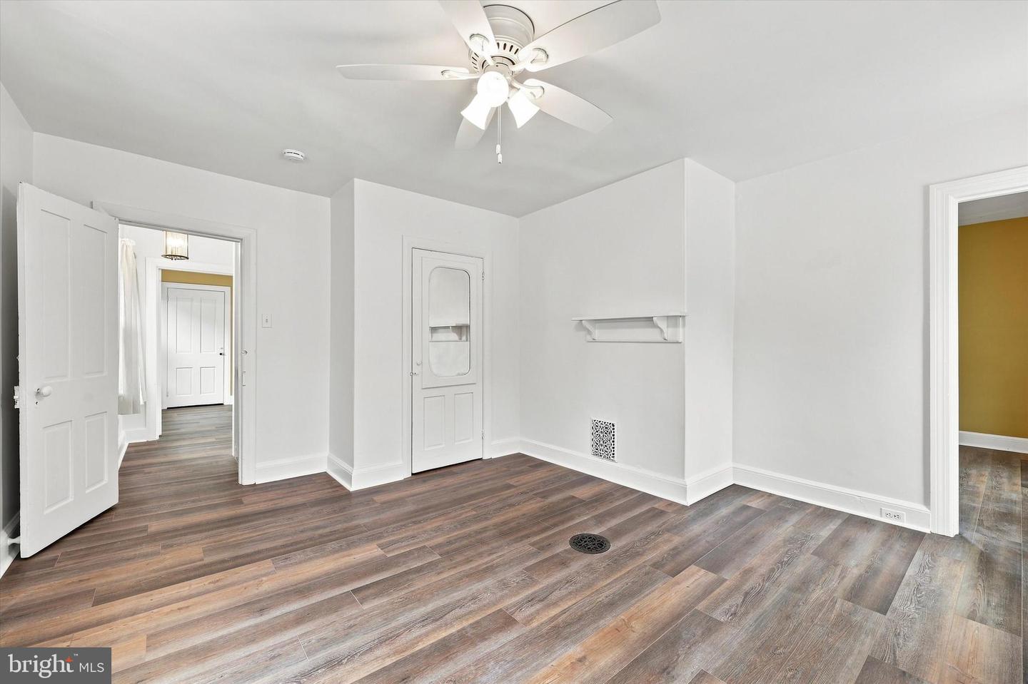 733 Main St Property Photo 19