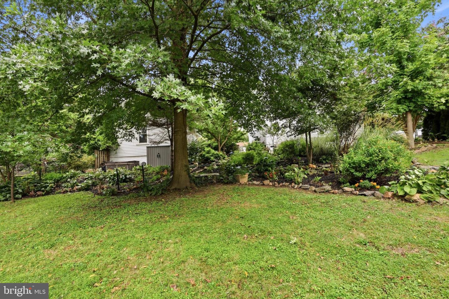 733 Main St Property Photo 34