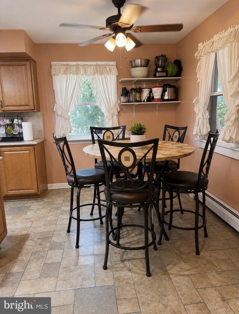1408 Donna Ave Property Photo 6