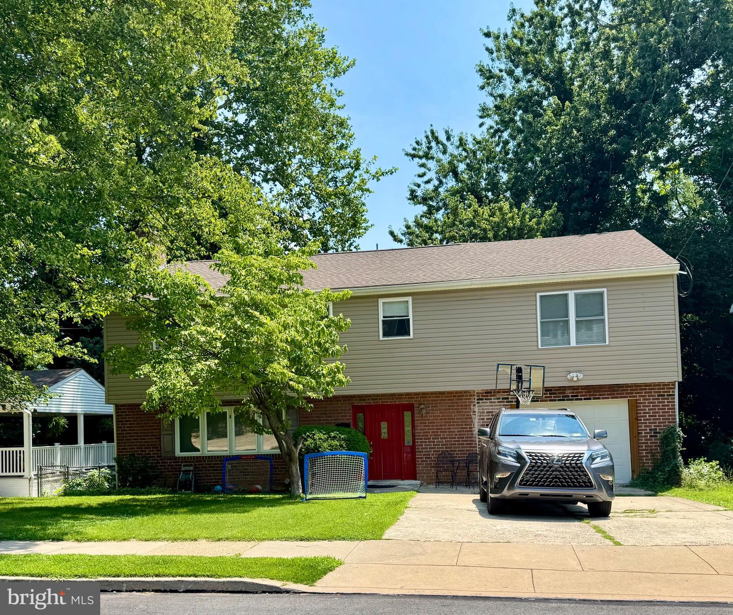 1408 Donna Ave Property Photo 46