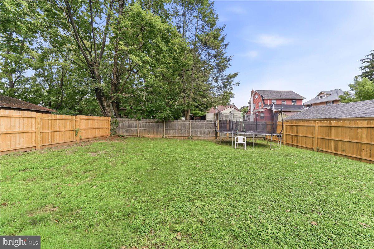 426 Sharp Ave Property Photo 3