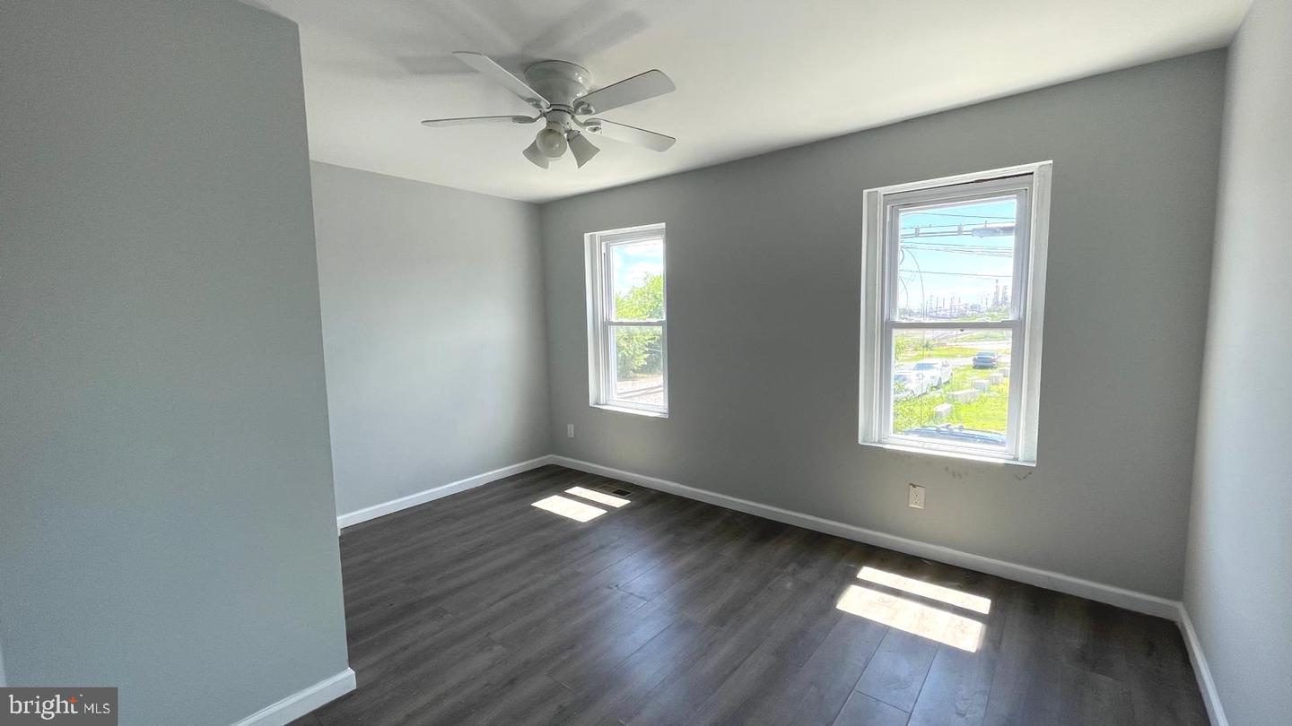 103 Thurlow St #306 Property Photo 16