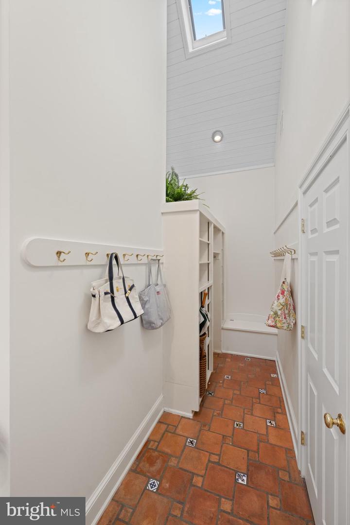 847 Lesley Rd Property Photo 34