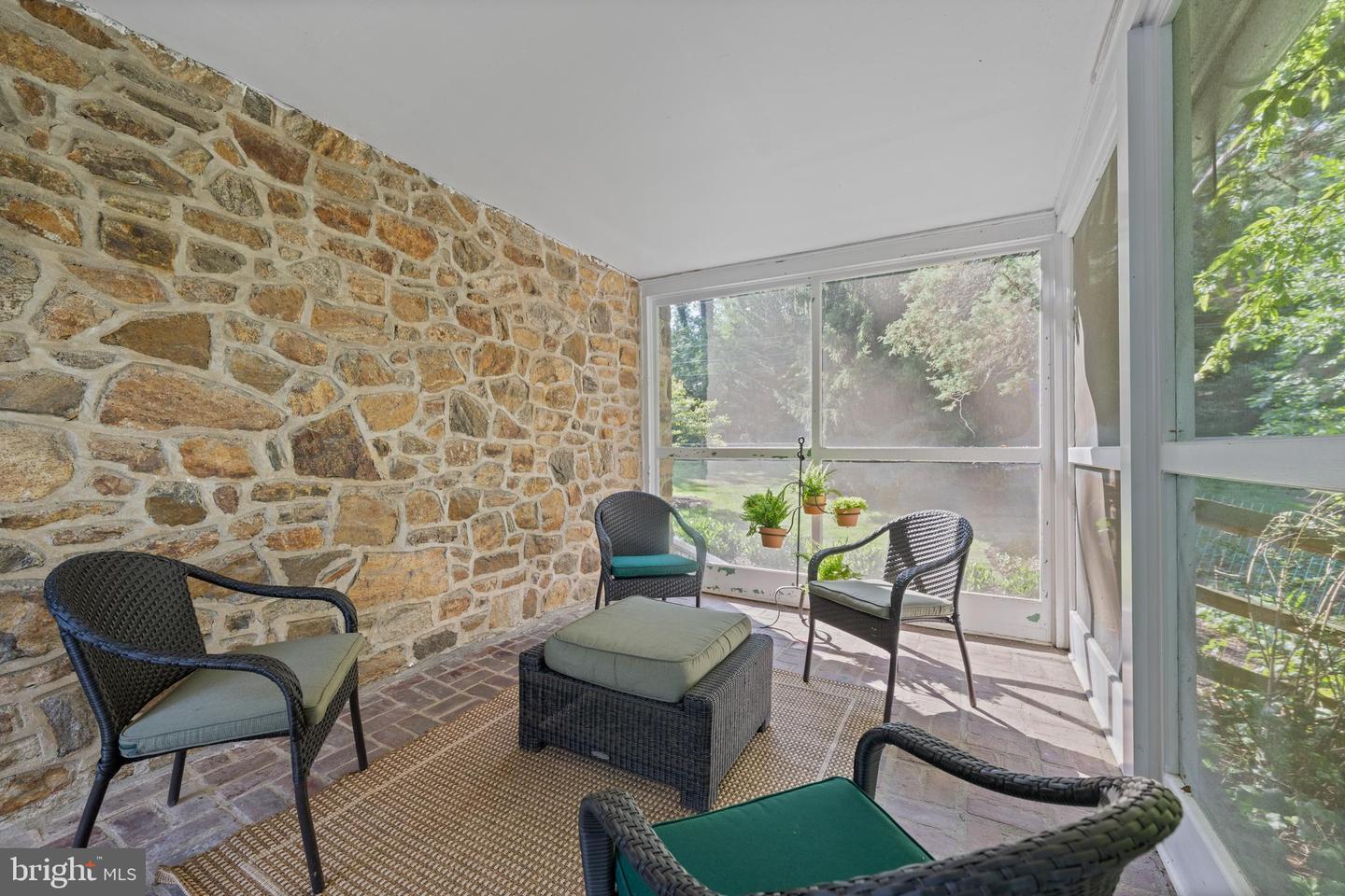 847 Lesley Rd Property Photo 78
