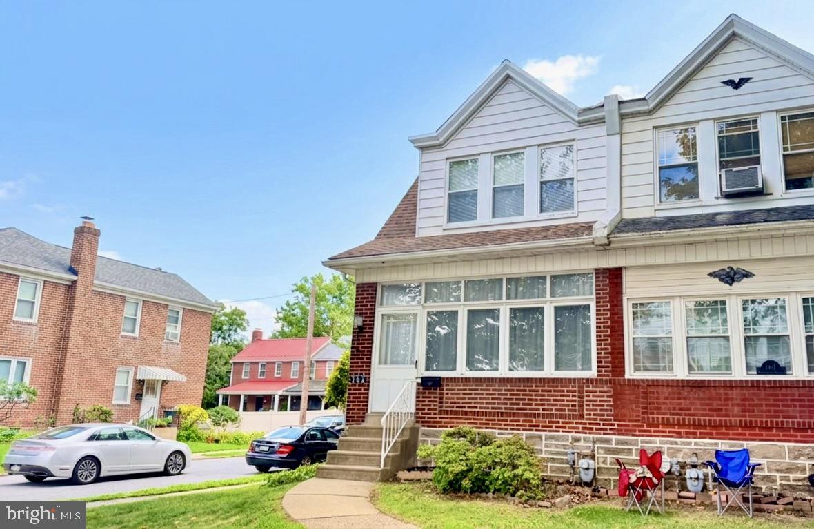 162 W Albemarle Ave Property Photo 3