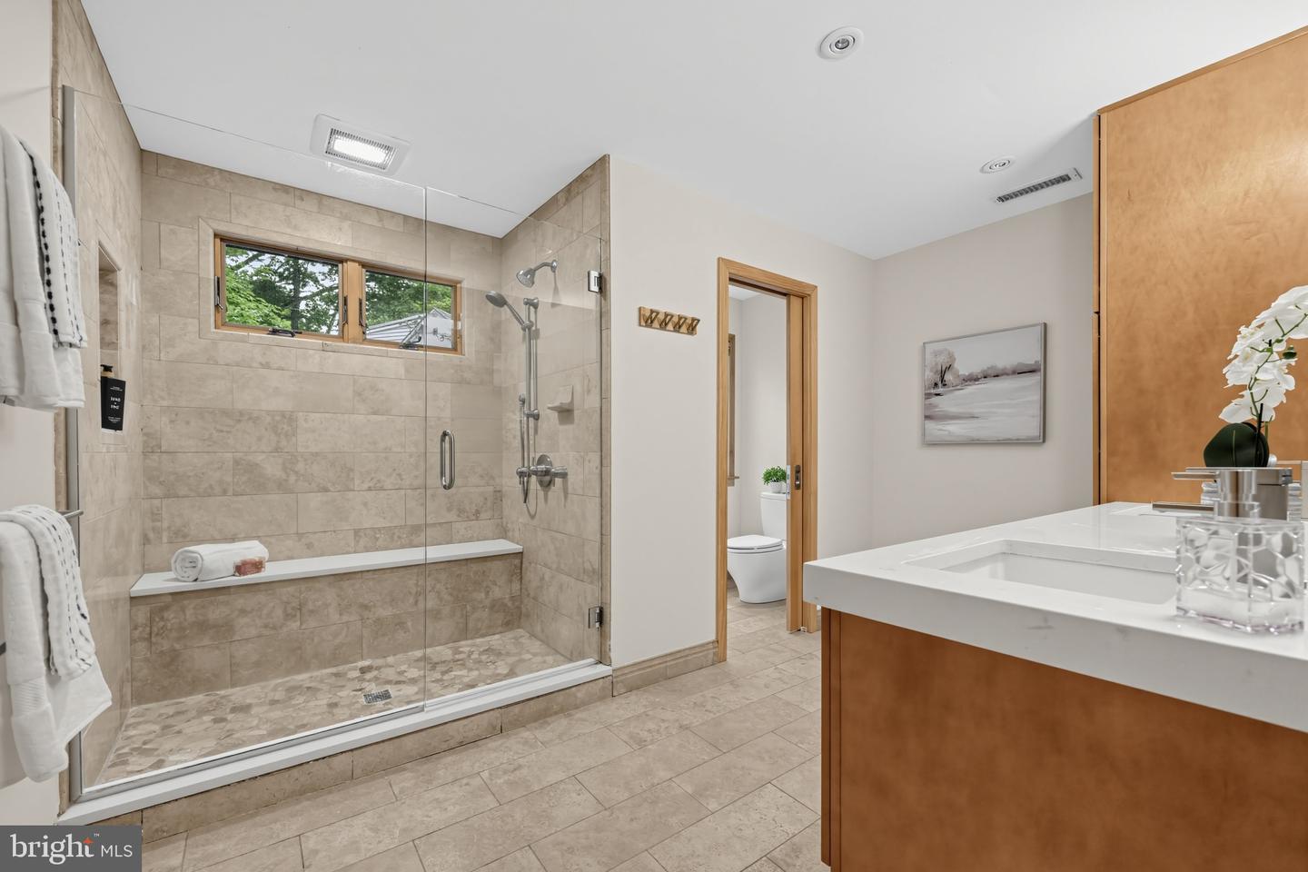 211 N West St Property Photo 34