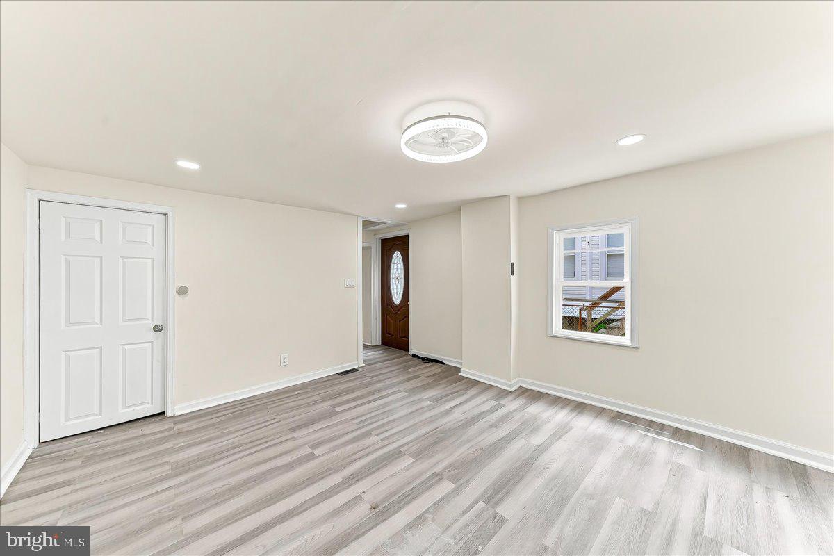 2103 Chichester Ave Property Photo 6