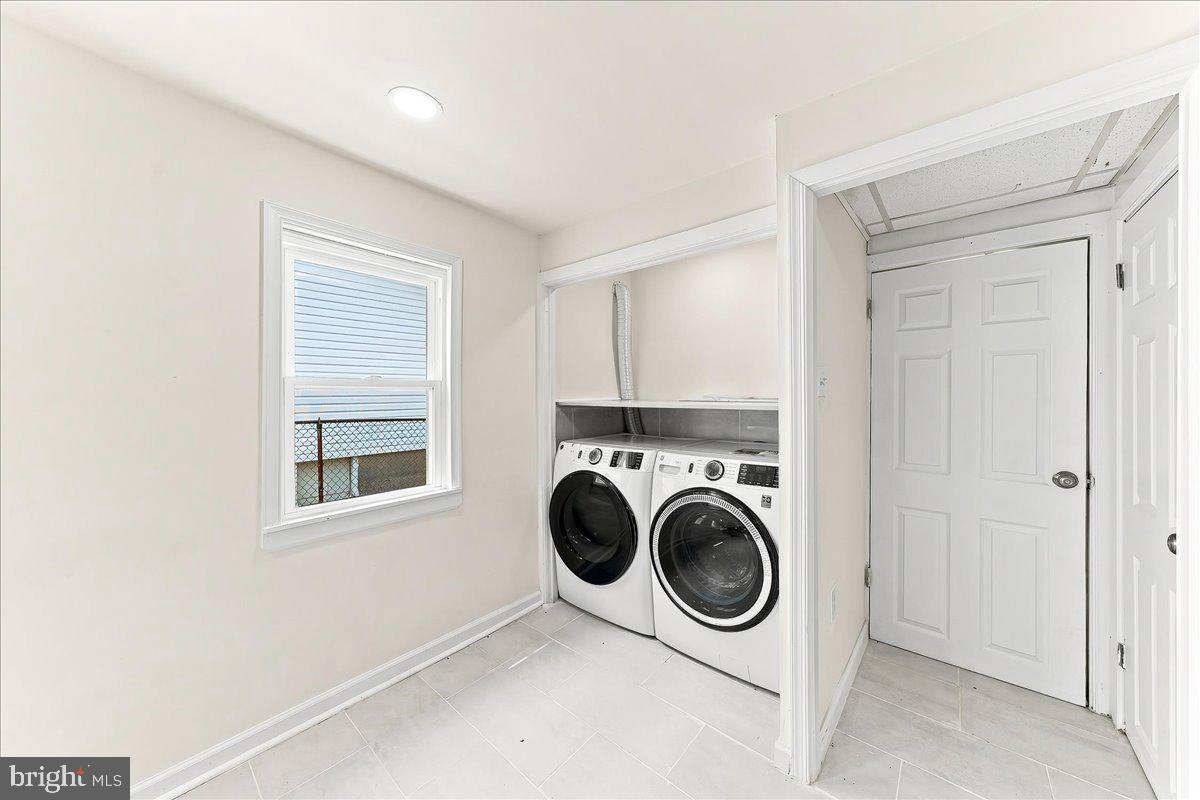 2103 Chichester Ave Property Photo 10