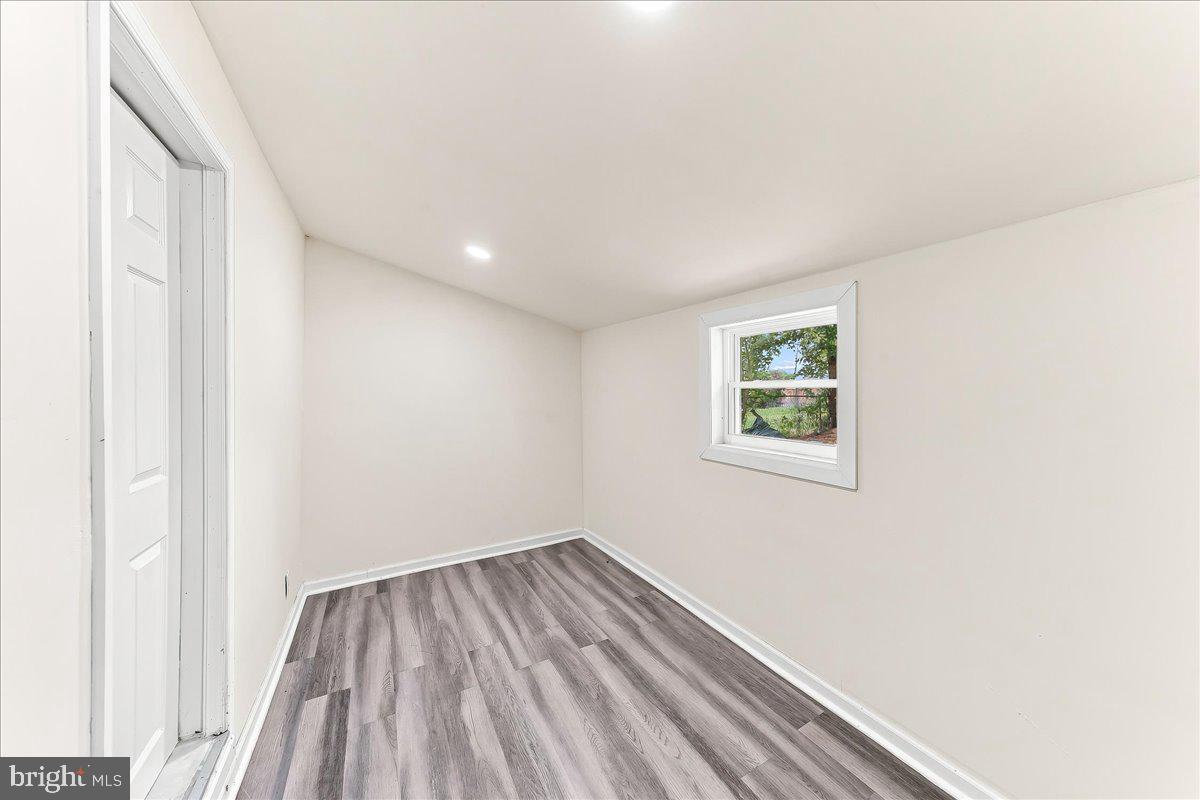 2103 Chichester Ave Property Photo 12