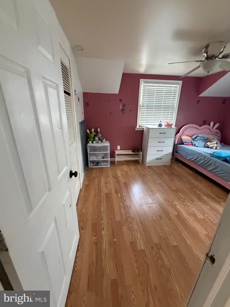 1344 Forrest St Property Photo 8