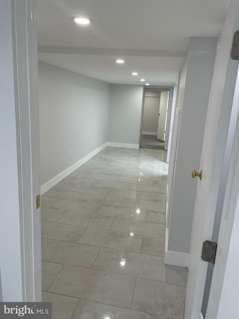 346 Parker St Property Photo 21
