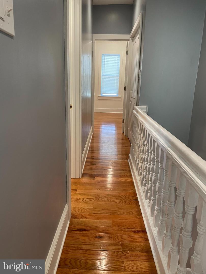 346 Parker St Property Photo 27