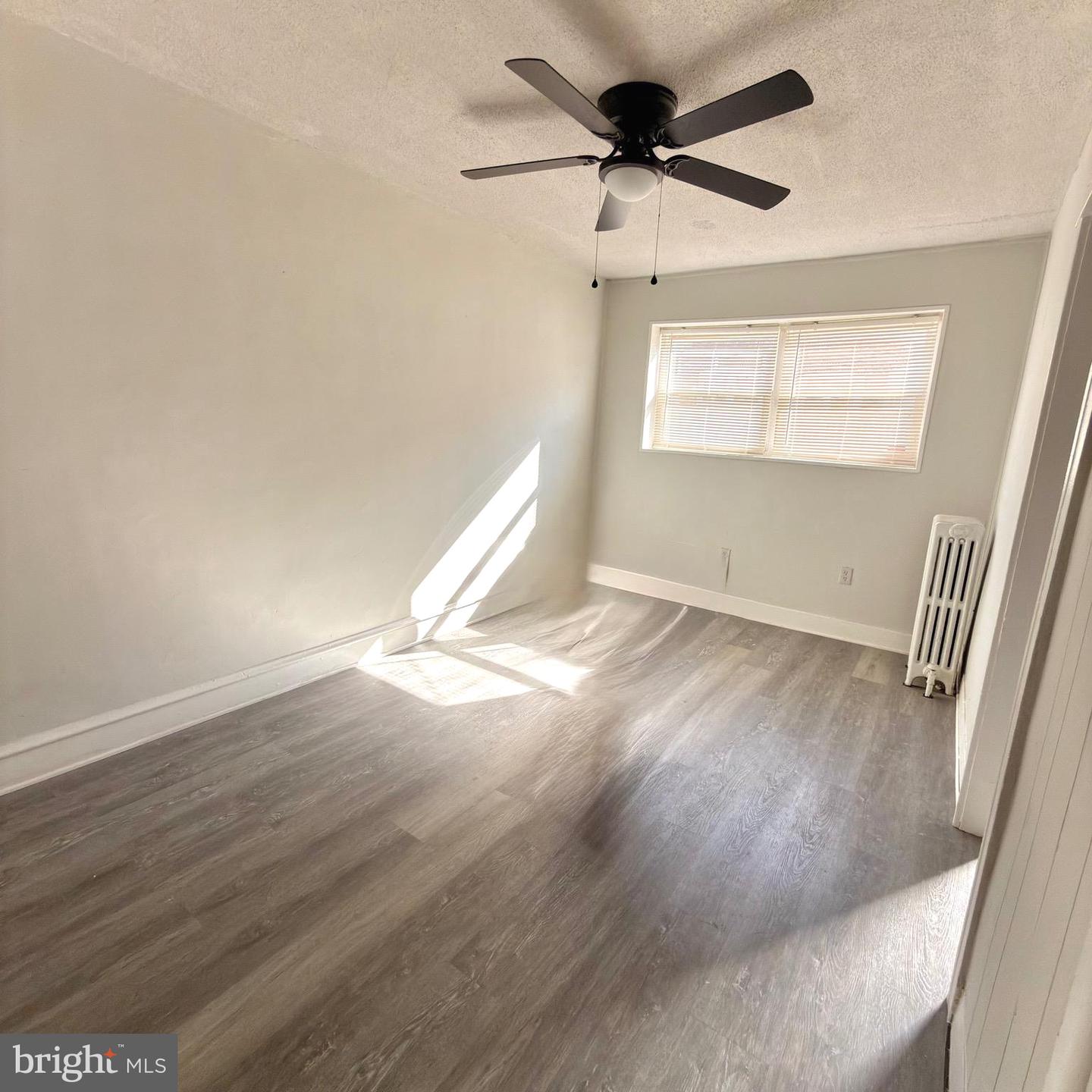 119 Whitely Ter Property Photo 6