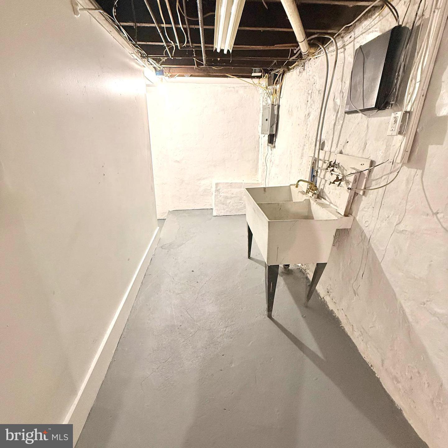 119 Whitely Ter Property Photo 19