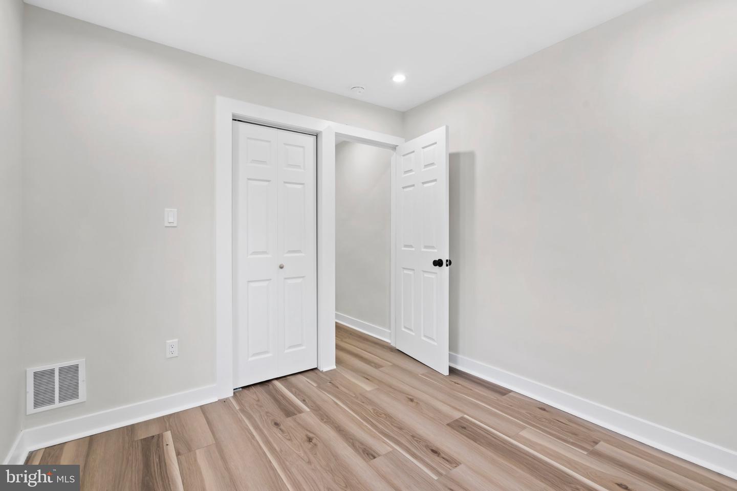 449 W Baltimore Ave Property Photo 19
