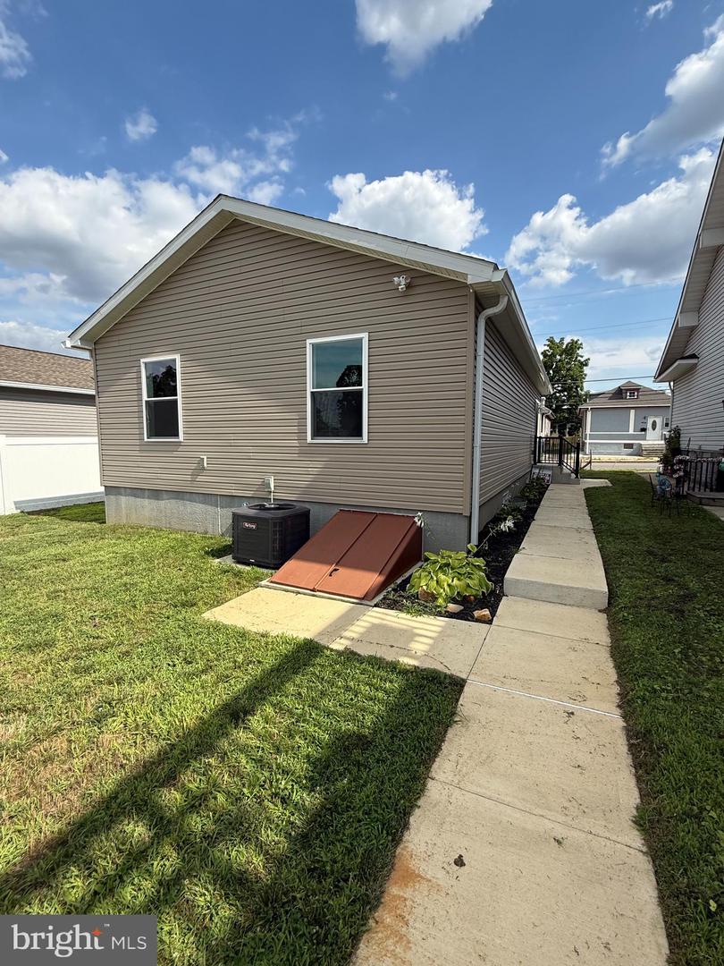 2329 E Macdade Blvd Property Photo 18