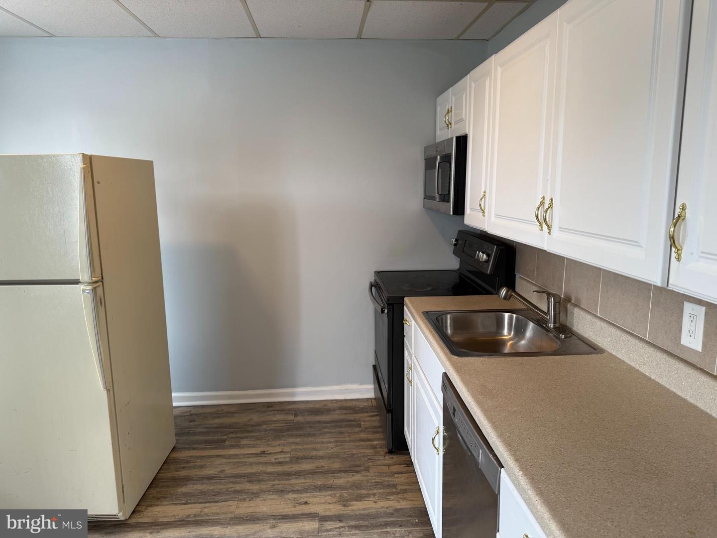 2357-2365 Macdade Blvd Property Photo 11