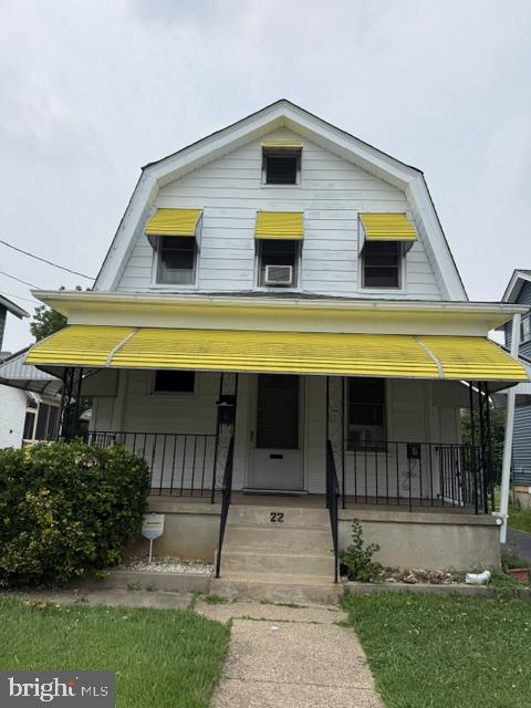 22 W ROLAND RD Property Photo 1
