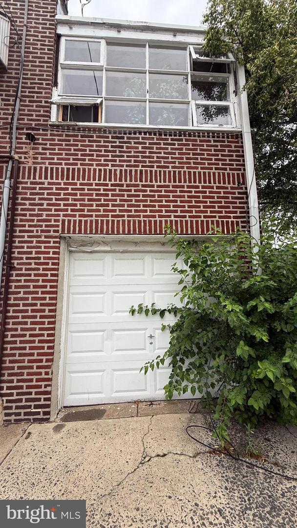 724 Macdade Blvd Property Photo 16