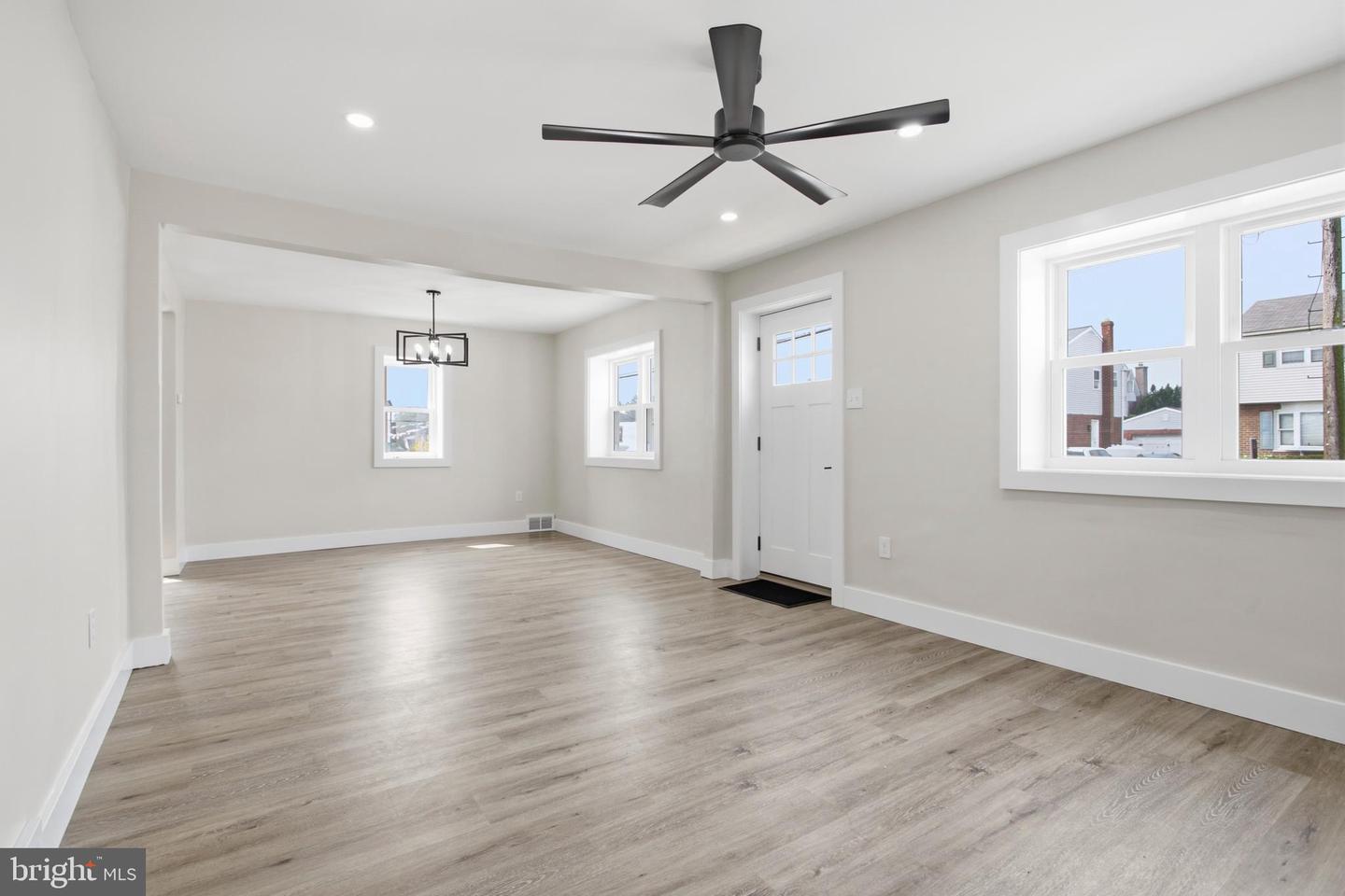 314 Swarthmore Ave Property Photo 7