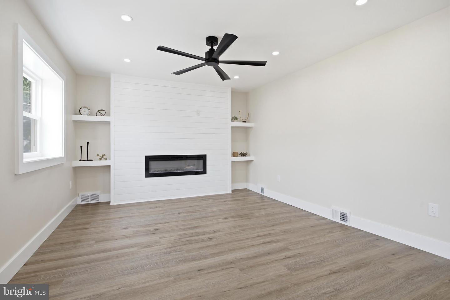 314 Swarthmore Ave Property Photo 8