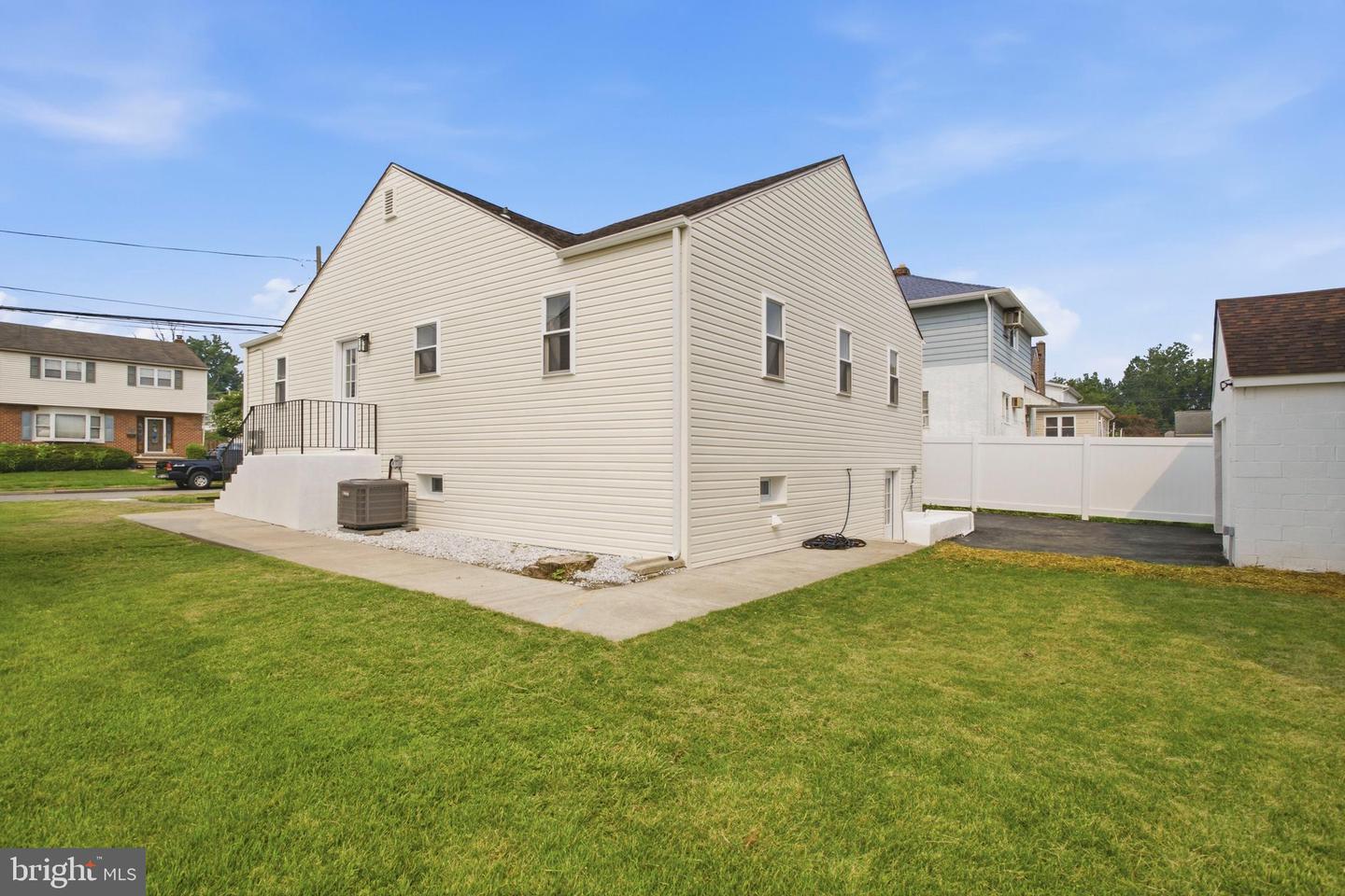 314 Swarthmore Ave Property Photo 45