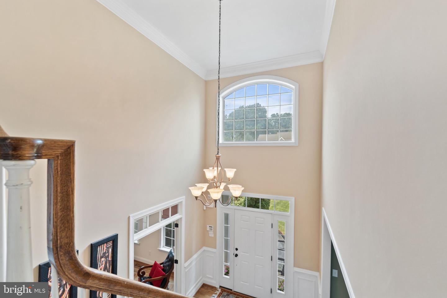 10 Springhouse Ln Property Photo 6