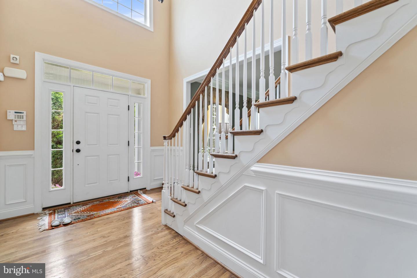 10 Springhouse Ln Property Photo 7