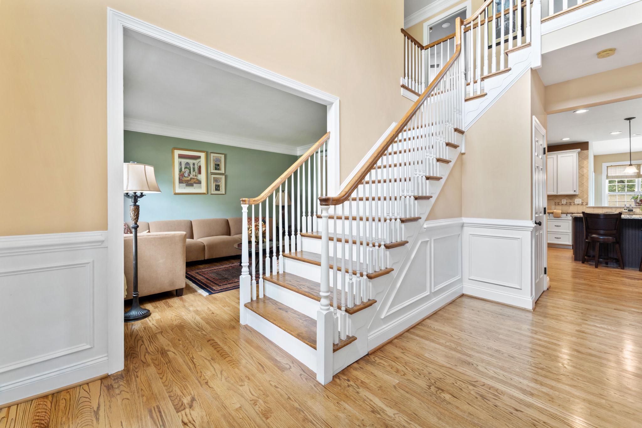 10 Springhouse Ln Property Photo 8
