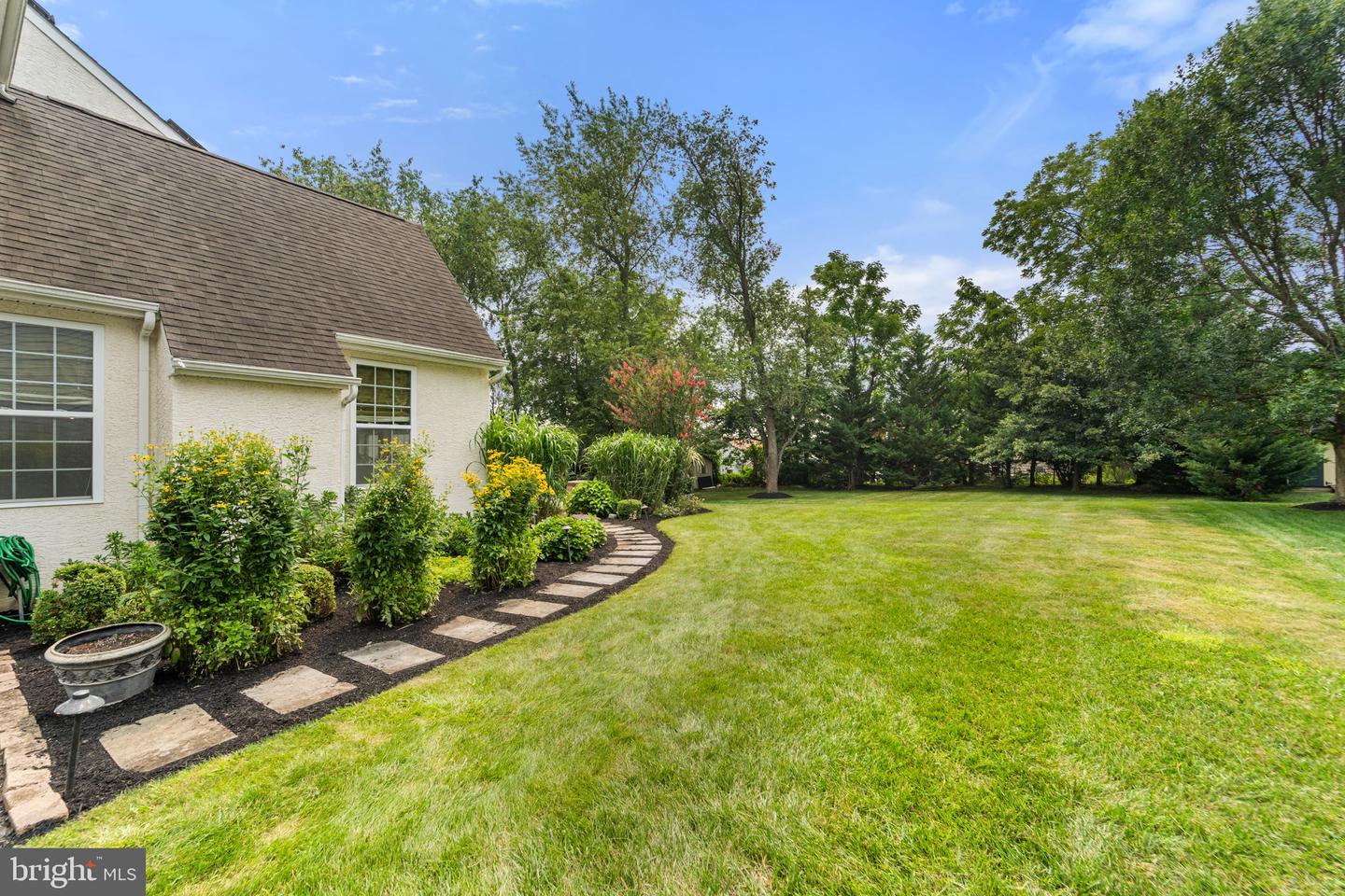10 Springhouse Ln Property Photo 50