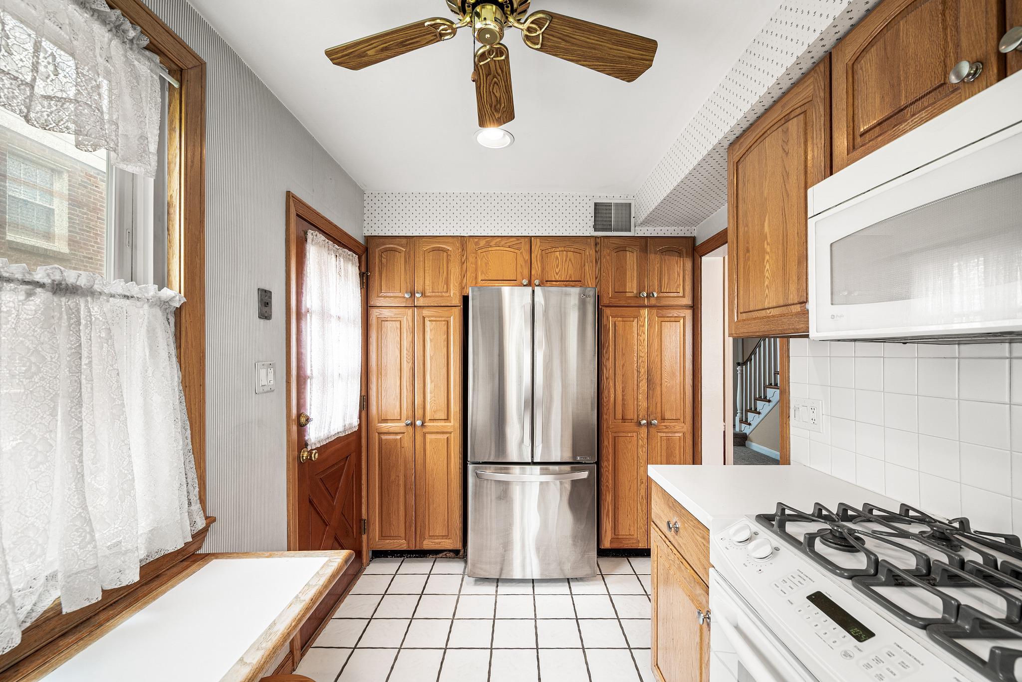4816 Woodland Ave Property Photo 11