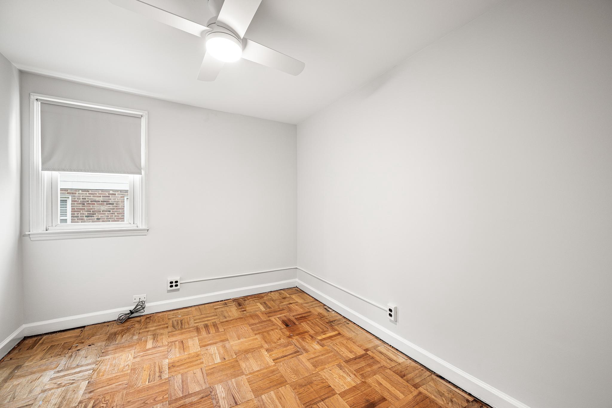 4816 Woodland Ave Property Photo 16