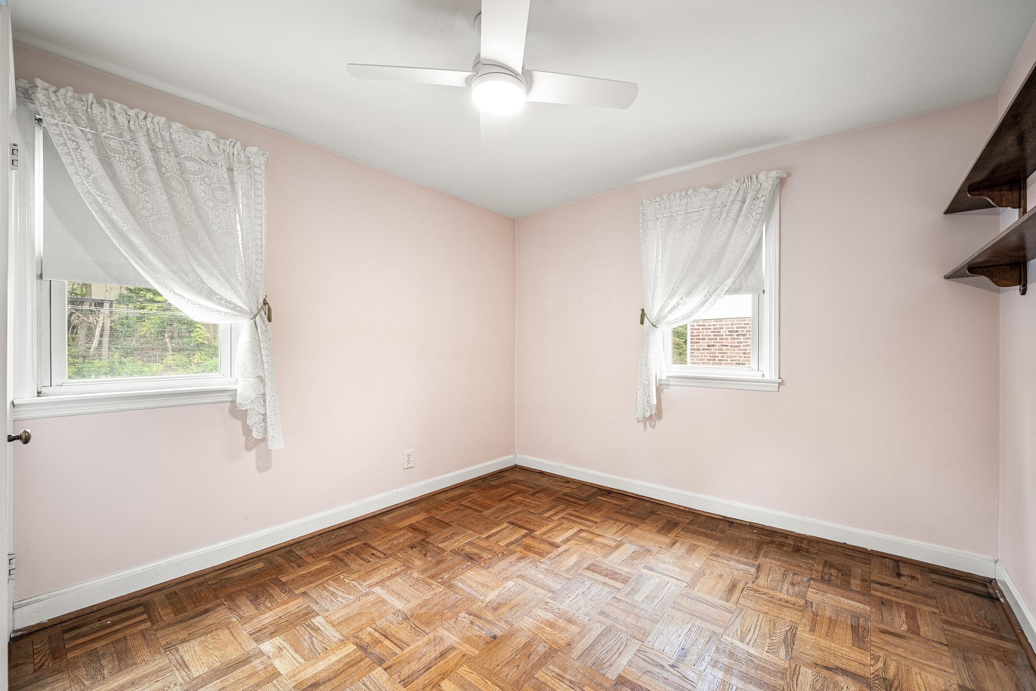 4816 Woodland Ave Property Photo 17